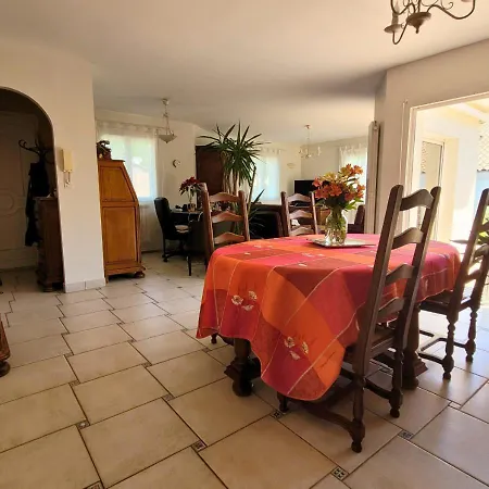 Villa Mengine - Jolie Maison Avec Piscine *
