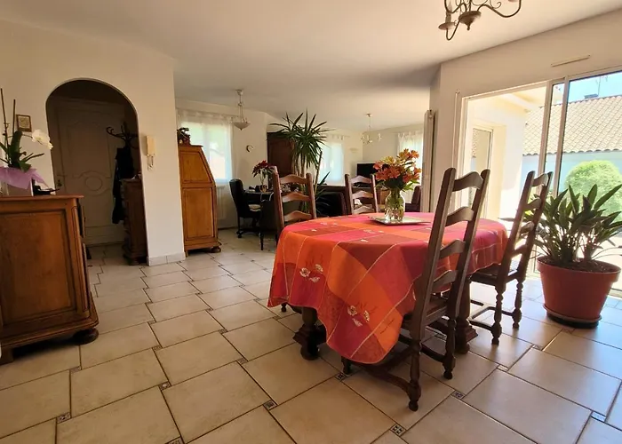 Villa Mengine - Jolie Maison Avec Piscine *