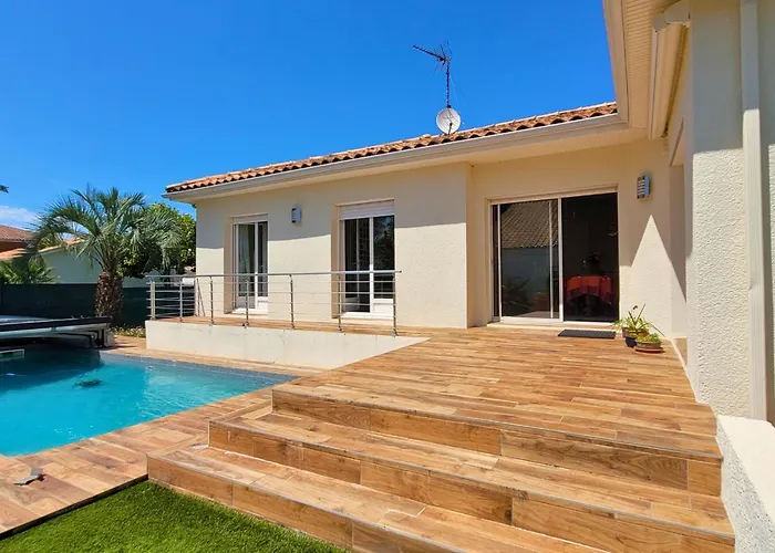 Mengine - Jolie Maison Avec Piscine