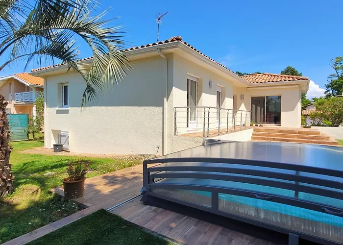 Mengine - Jolie Maison Avec Piscine Villa *